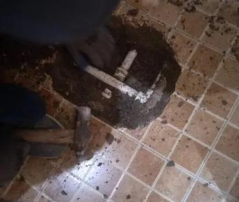 达州卫生间漏水维修公司为您分享下卫生间渗水如何处理及注意事项